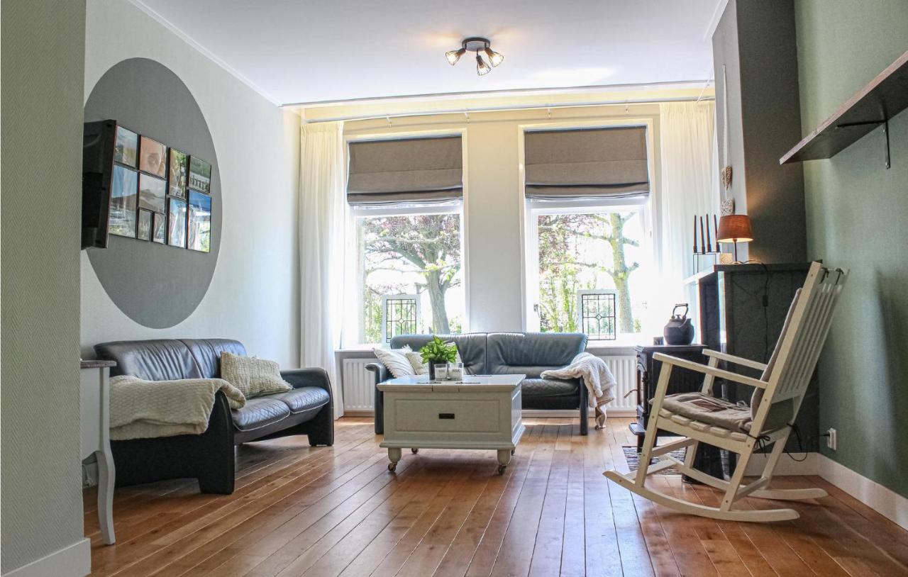 Gorgeous Home In Scharendijke With Kitchen المظهر الخارجي الصورة